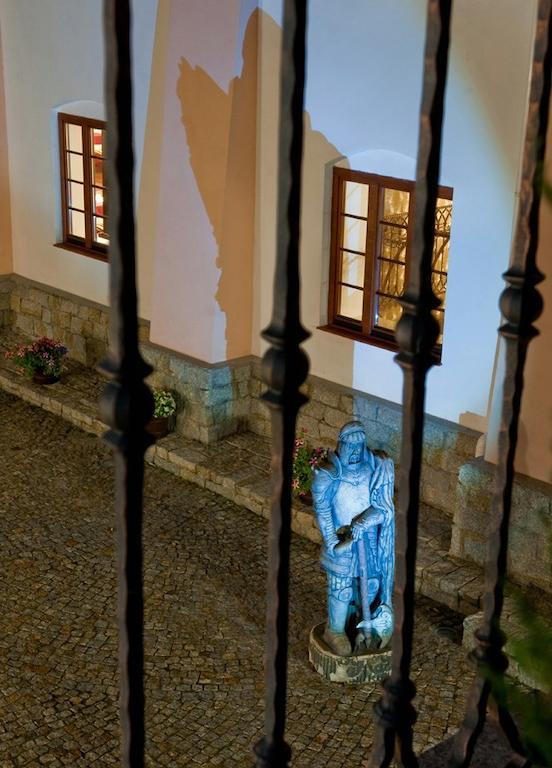 Zamek Gostynin Aparthotel Esterno foto